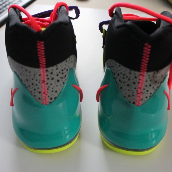 Nike Air Force Max Hot Punch Volt Men\'s 9.5 main image 6